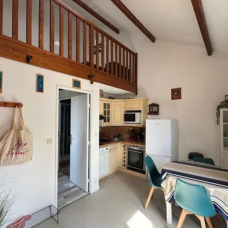 Duplex With Terrace Near Apartment Merville-Franceville-Plage