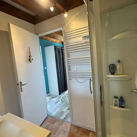 Apartment Duplex With Terrace Near Merville-Franceville-Plage